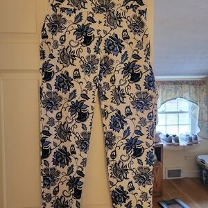 Zac & Rachel White Skinny Pants with Blue and Black Floral Print